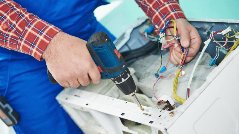 Başiskele Franke Franke çamaşır makinesi kart tamiri – Su almama arızası orijinal parça ile giderildi. - Teknik servis örneği